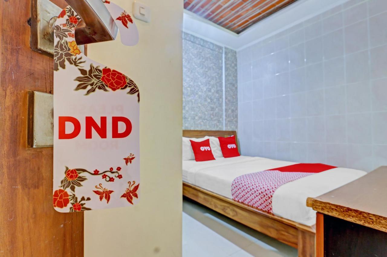 Oyo 90681 Huiz De Rico Guesthouse Syariah Pakualaman Eksteriør bilde