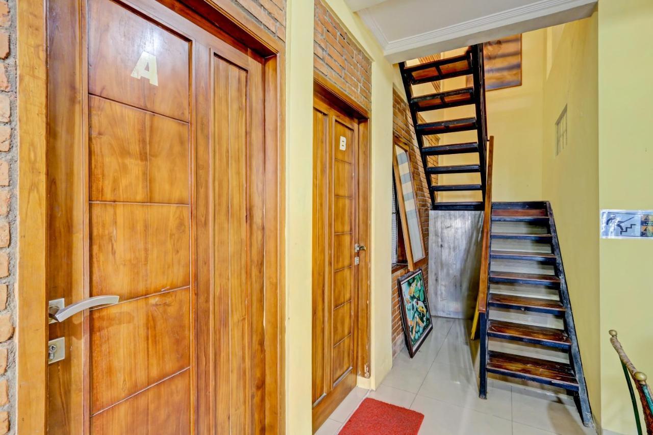 Oyo 90681 Huiz De Rico Guesthouse Syariah Pakualaman Eksteriør bilde